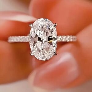 #88 Silver Oval Sparkling Synthetic Zirconia Copper Ring